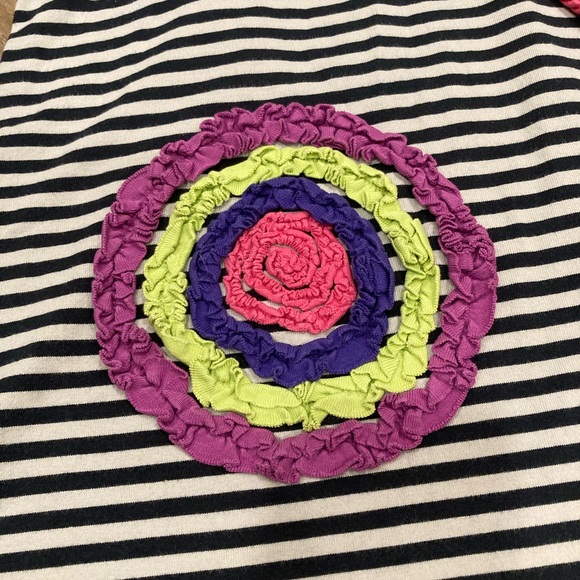 Hanna Andersson Long Sleeve Black & Gray Stripe Dress With Flowers Size 4T - Picture 3 of 9